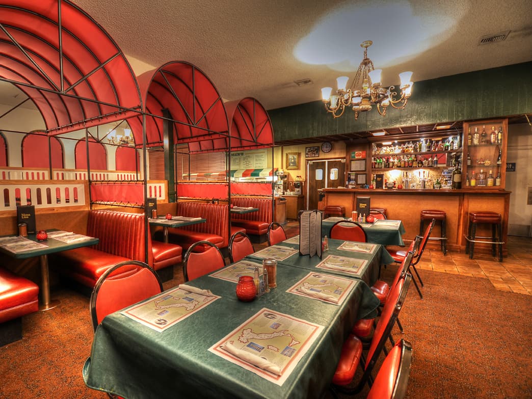Mona Lisa Italian Foods, a happy hour spot in San Diego