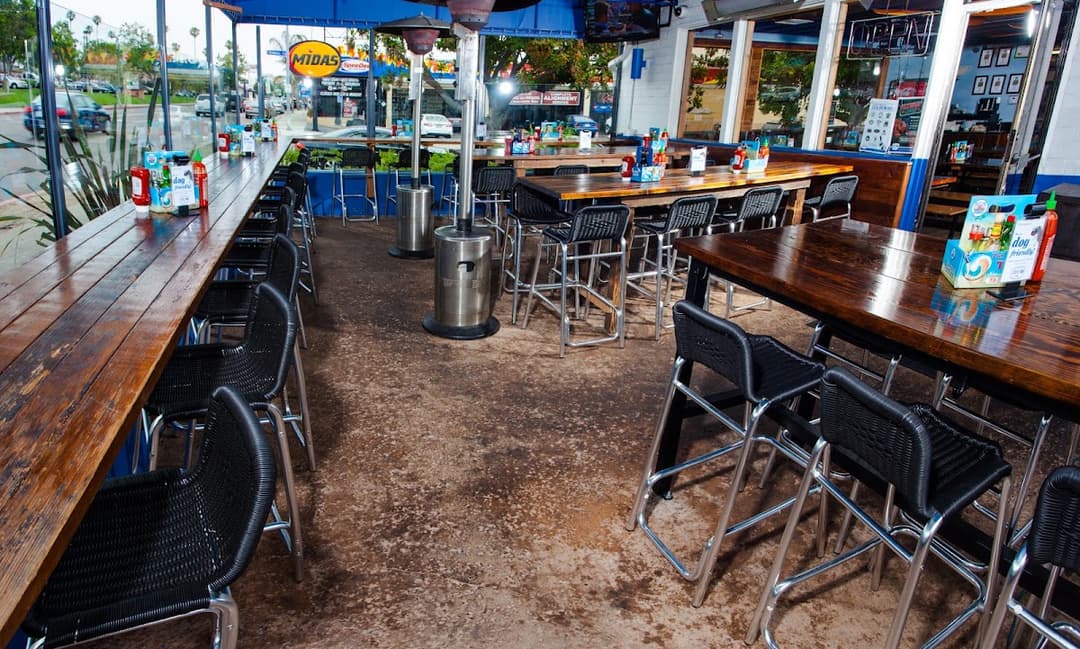 Pacific Beach Fish Shop, a happy hour spot in San Diego