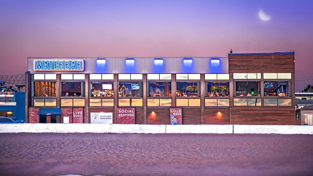 Waterbar, a happy hour spot in San Diego