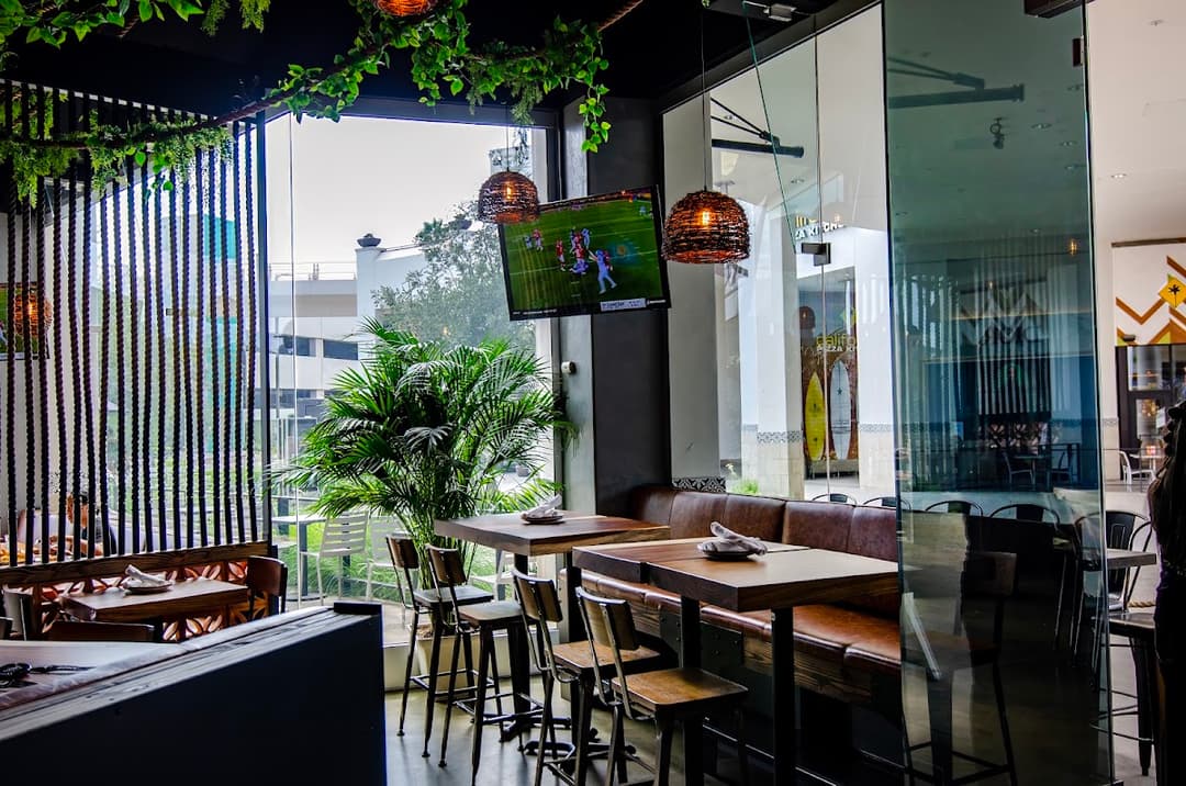 Craft House Fashion Valley in San Diego