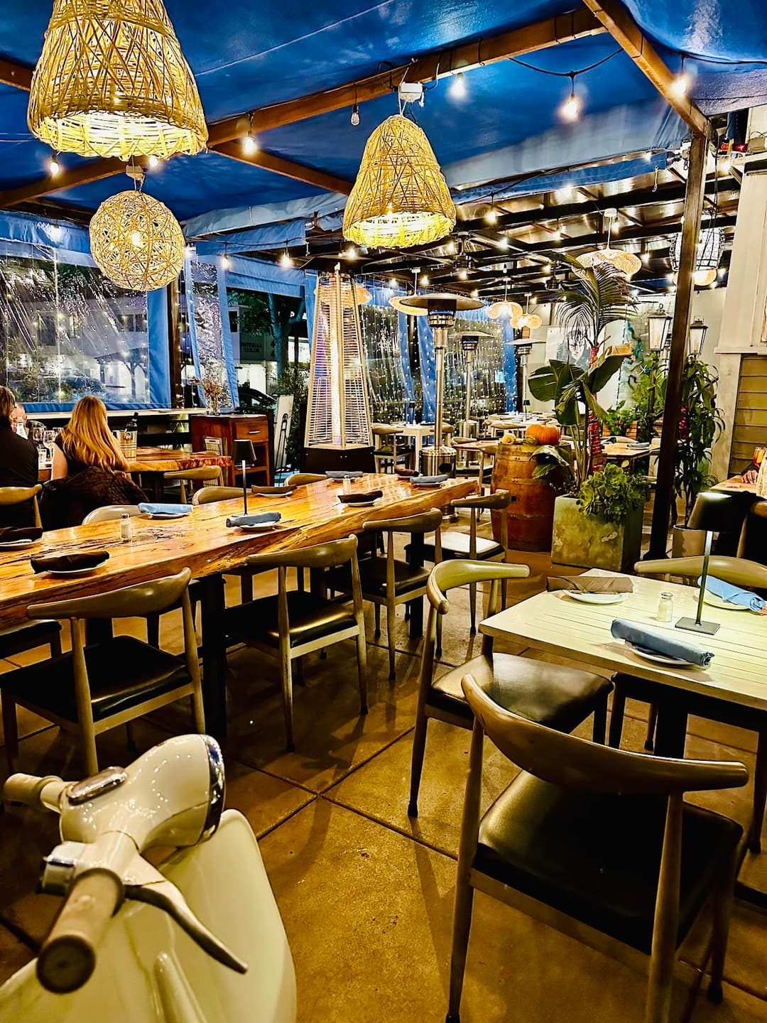 Piazza 1909, a happy hour spot in San Diego