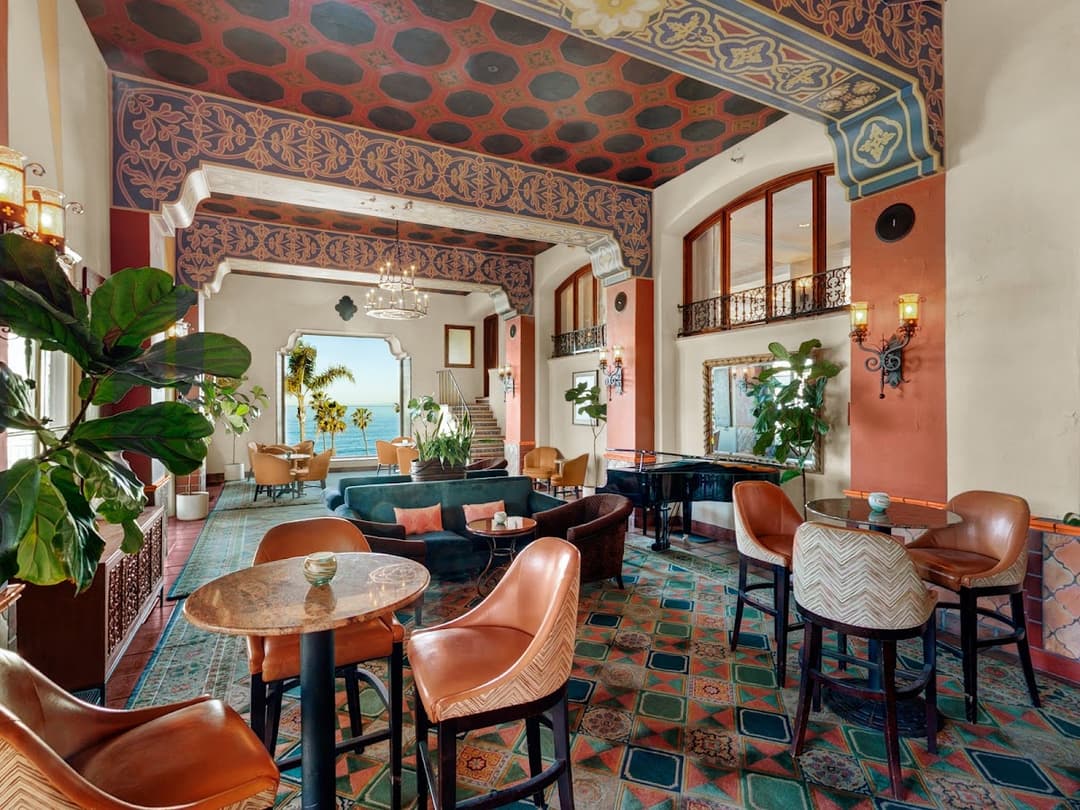 La Sala Lounge, a happy hour spot in San Diego