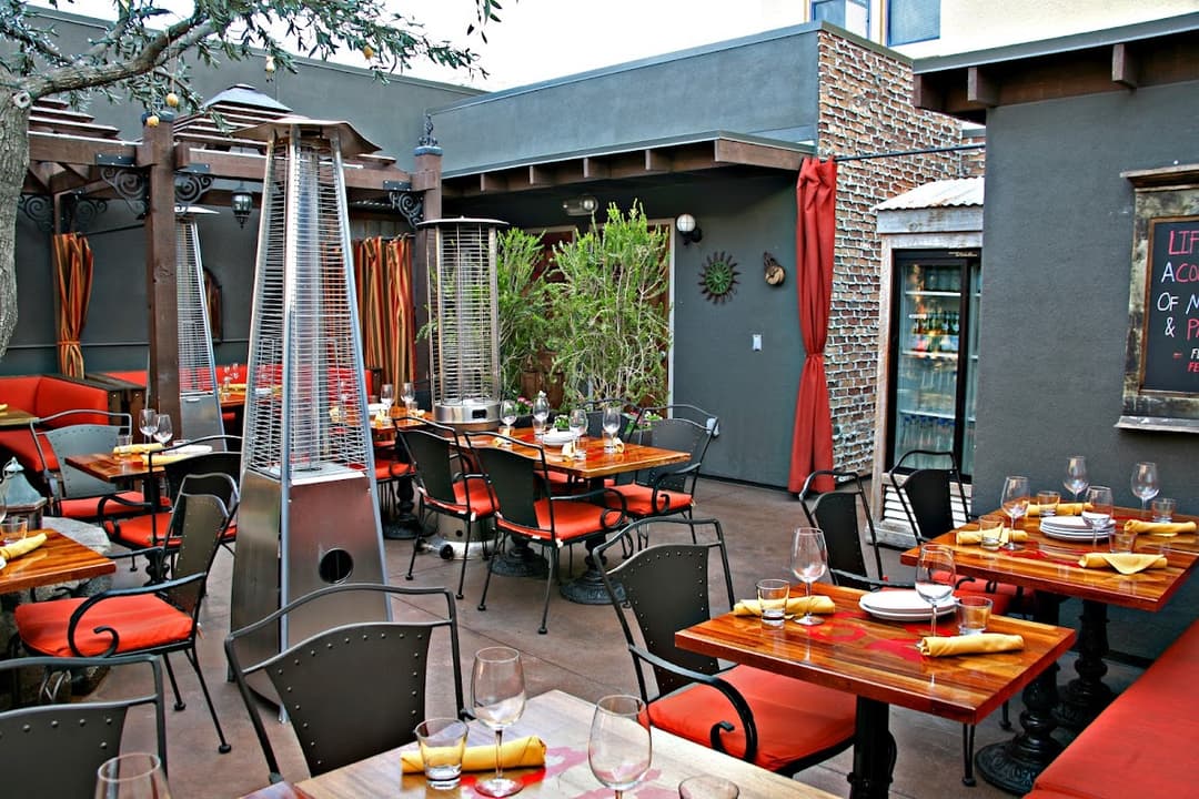 Davanti Enoteca, a happy hour spot in San Diego