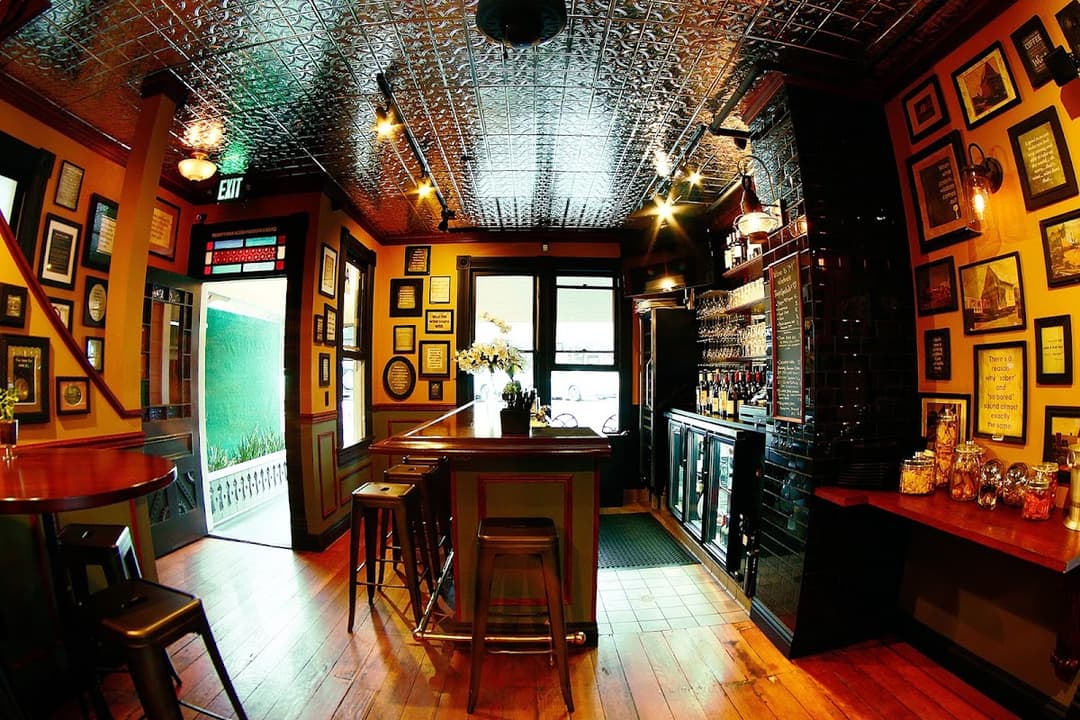 M WINEHOUSE, a happy hour spot in San Diego